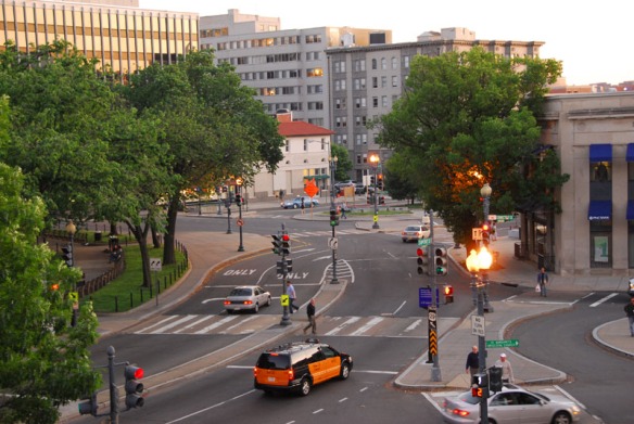 One section of the traffic lights at the Dupont Circle. Photo Chulie de Silva